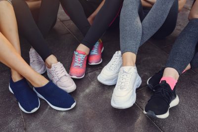 Zapatillas deportivas para mujer: comodidad, estilo y propósito en cada paso