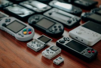 Consolas portátiles: cuáles son las mejores y cómo elegir la adecuada