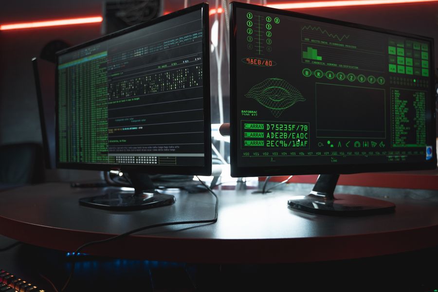 Monitores duales para ciberseguridad